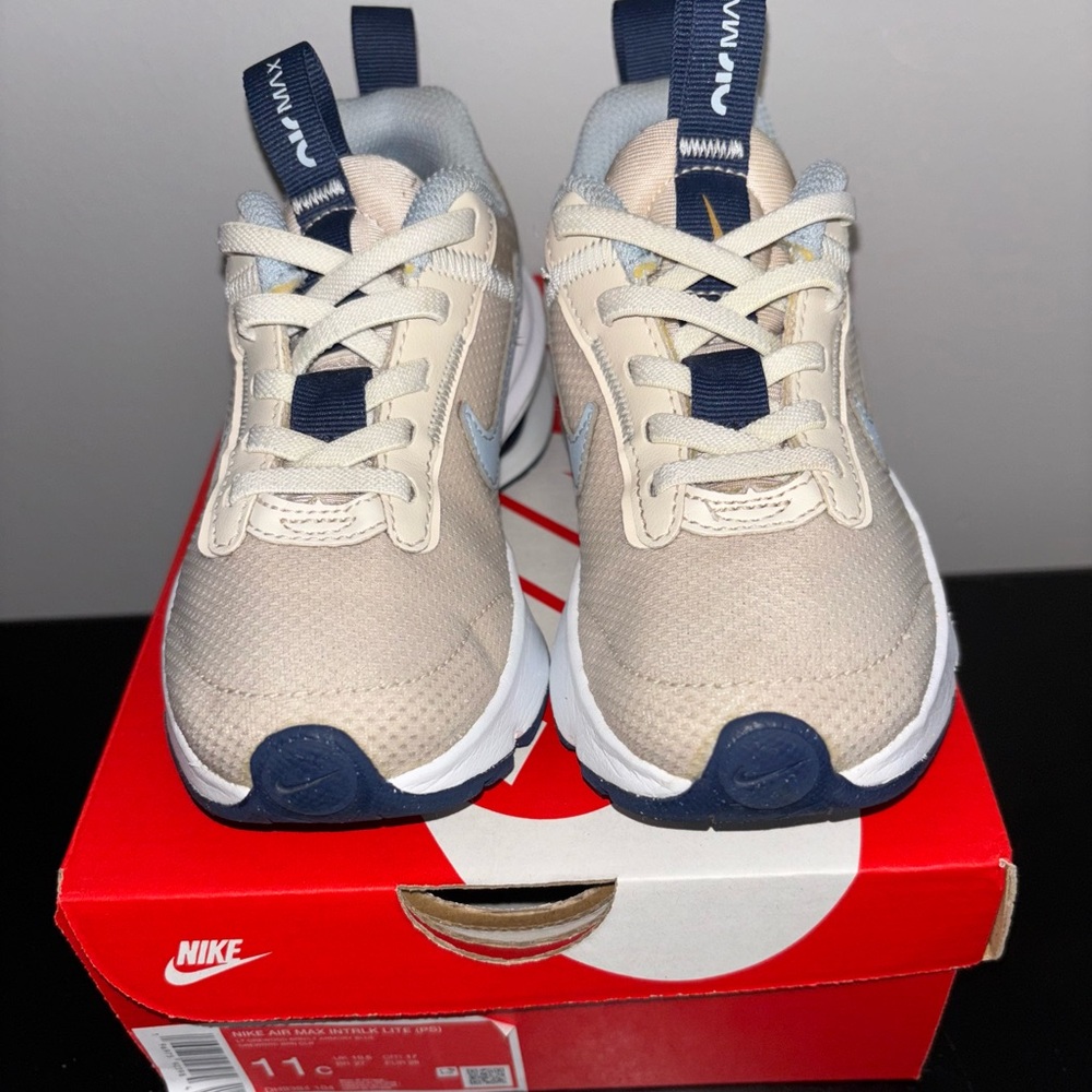 Nike Kids Beige and Blue Sneakers